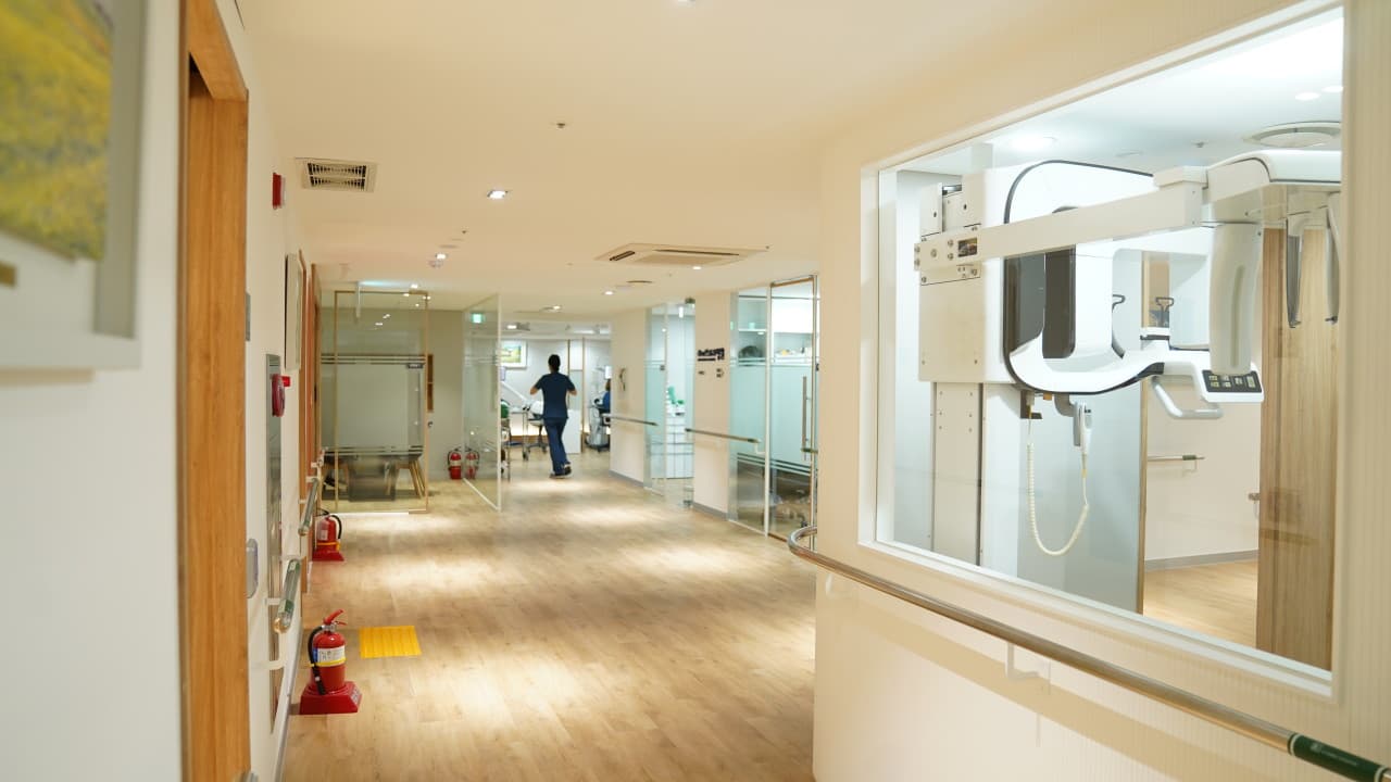 Live Dental Hospital 3